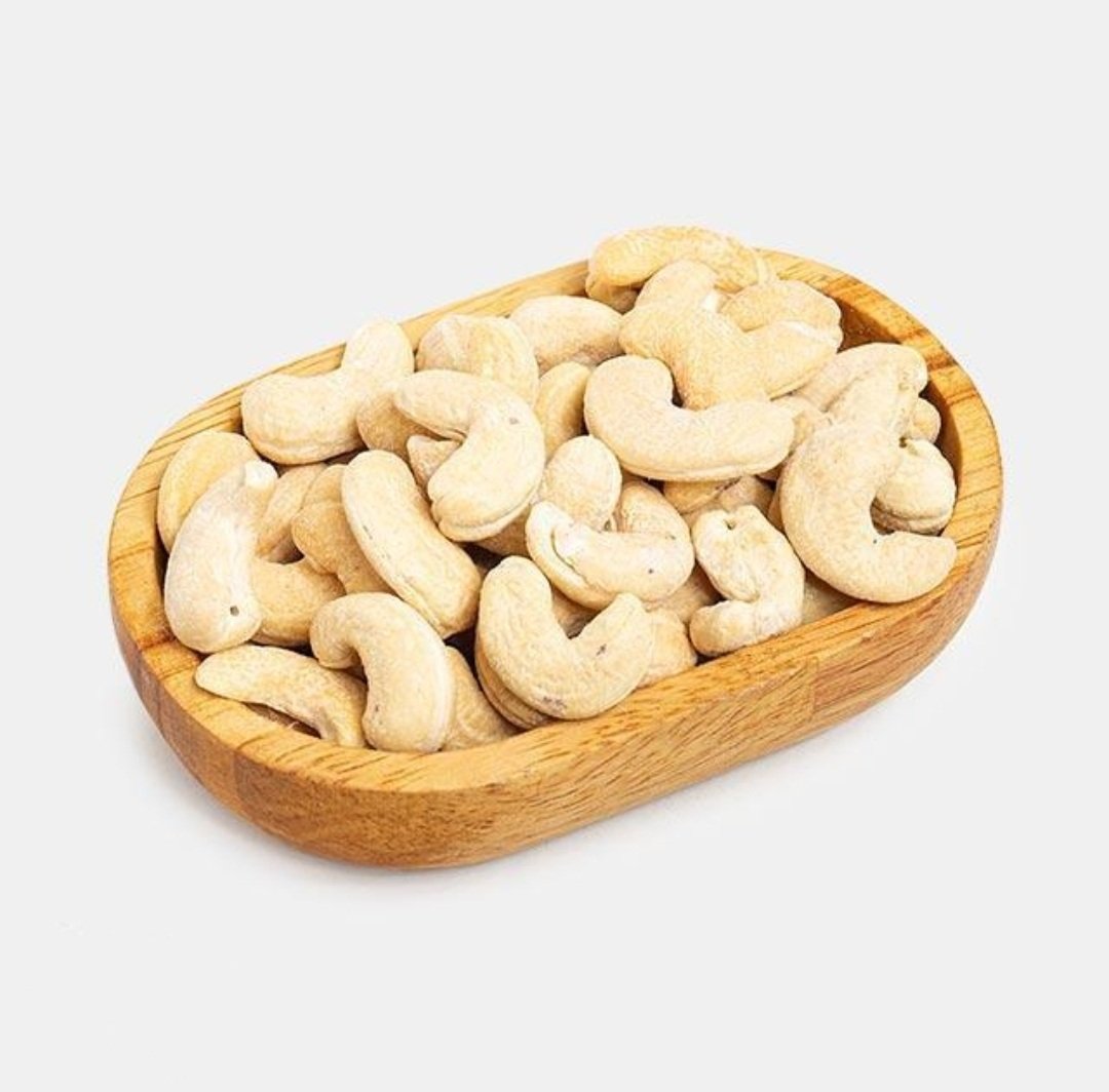 بادام هندی خام