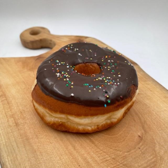 دونات شکلاتی